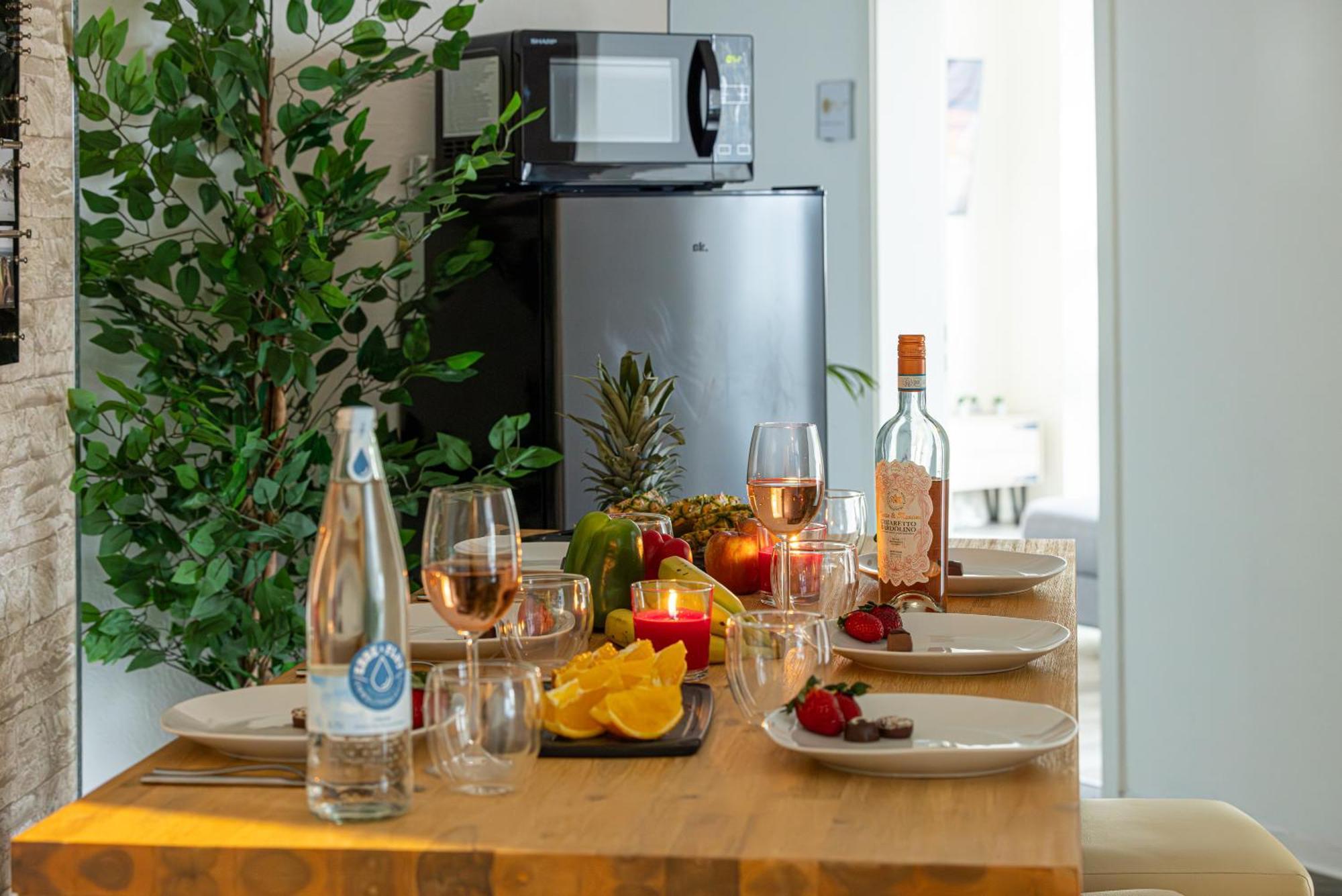 Luxus City Apartment Sauna Balkon Kueche Zentral Rostock Esterno foto