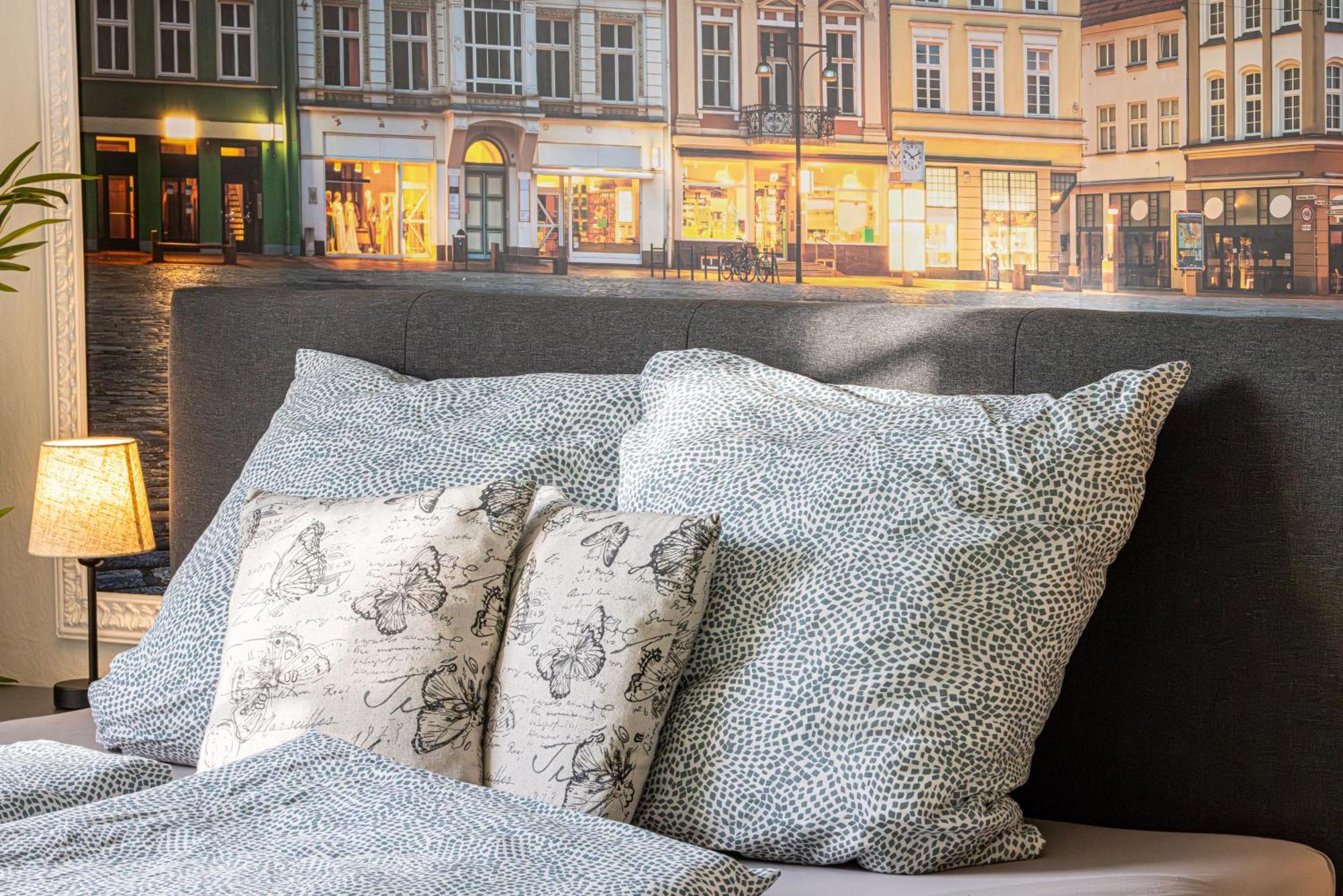 Luxus City Apartment Sauna Balkon Kueche Zentral Rostock Esterno foto